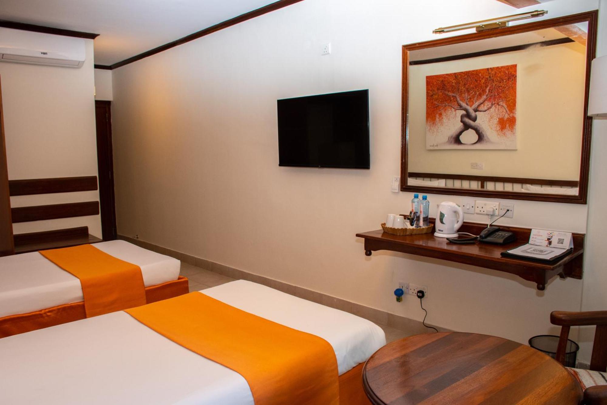 Hotel Boulevard Nairobi, City Centre Cbd Экстерьер фото
