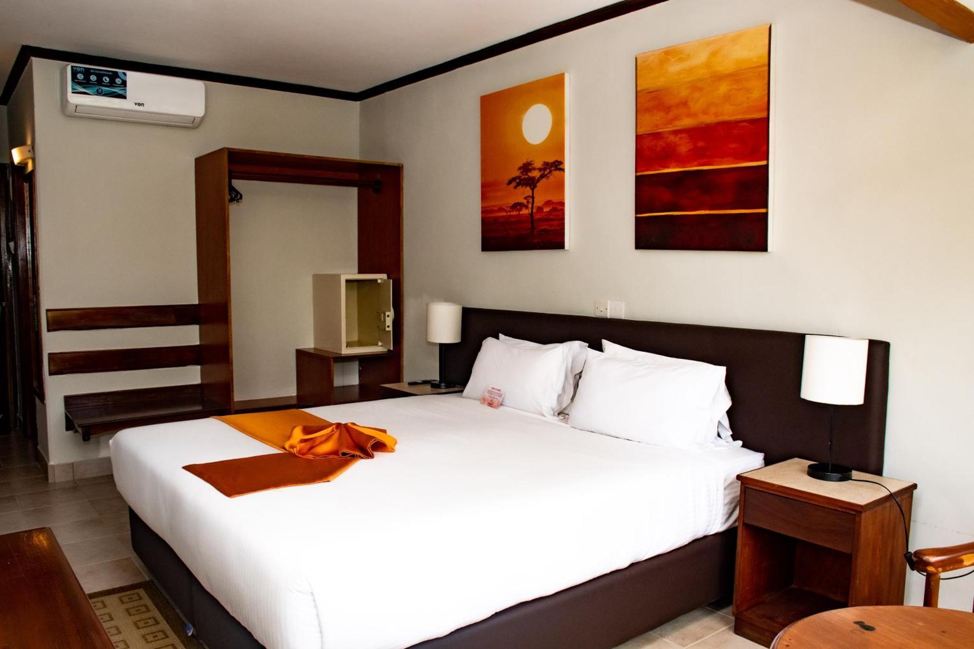 Hotel Boulevard Nairobi, City Centre Cbd Экстерьер фото