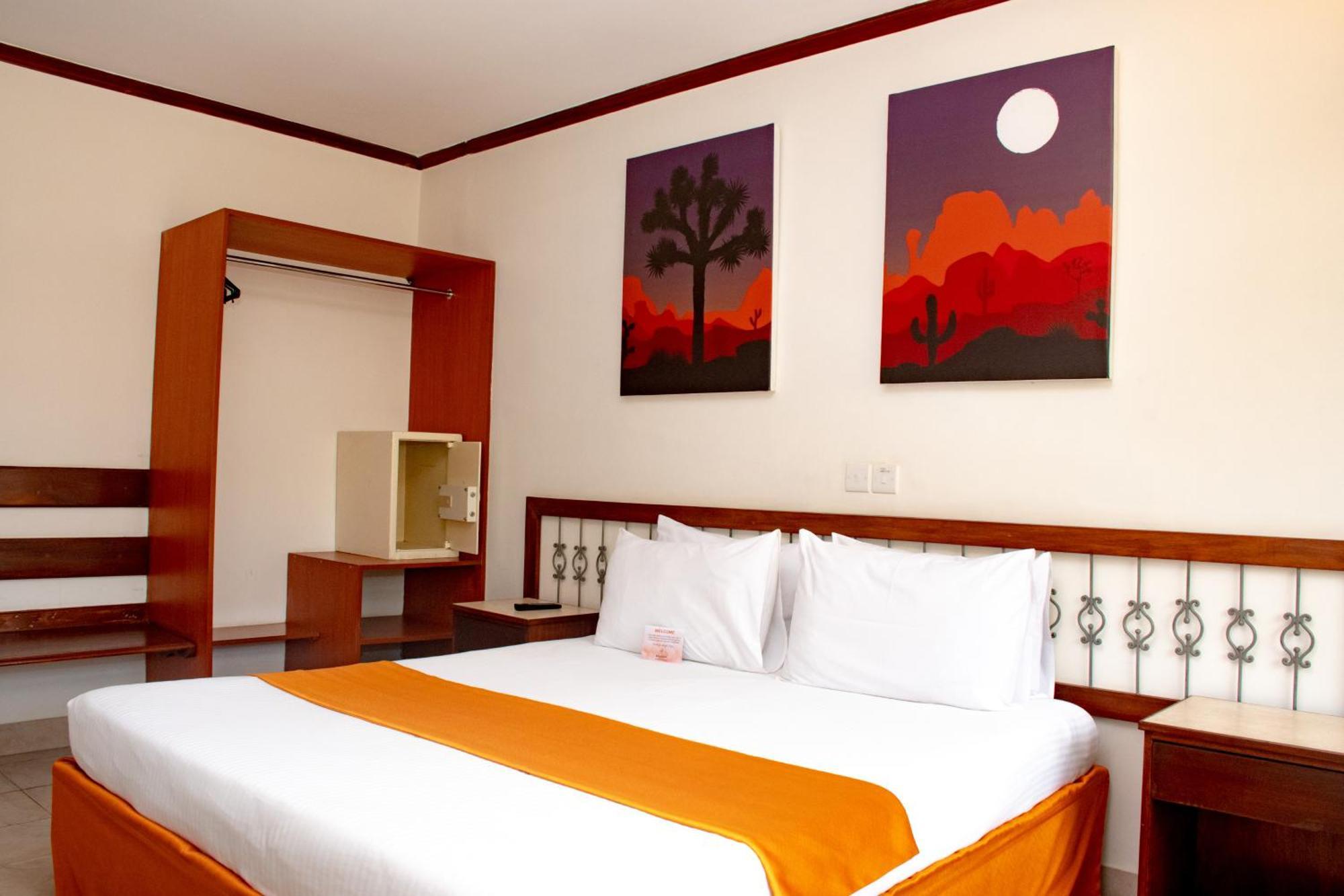 Hotel Boulevard Nairobi, City Centre Cbd Экстерьер фото